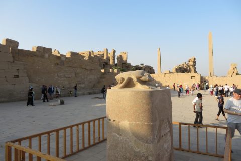 Karnak Tempel See 480x320