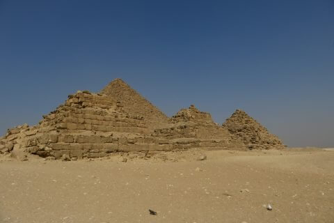 Pyramiden In Kairo Ansehen 480x320