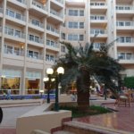 Marriott Beach Resort - Kaffee im Innenhof